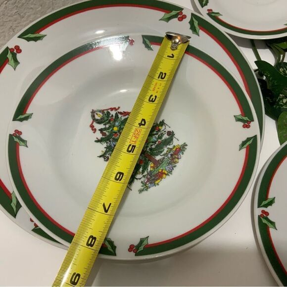 Pacific Rim CHRISTMAS TREE Porcelain  dinner salad plates Cups & Saucers 5 piece - Picture 6 of 7